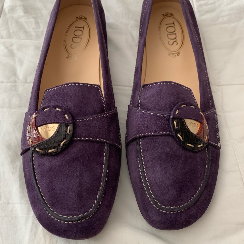 Authentic Tod’s 10.5 Lane Button Access
